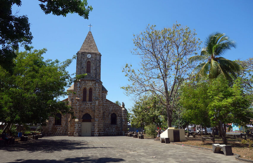 Visita Puntarenas. Foto por Haakon S. Krohn. Wikimedia Commons.