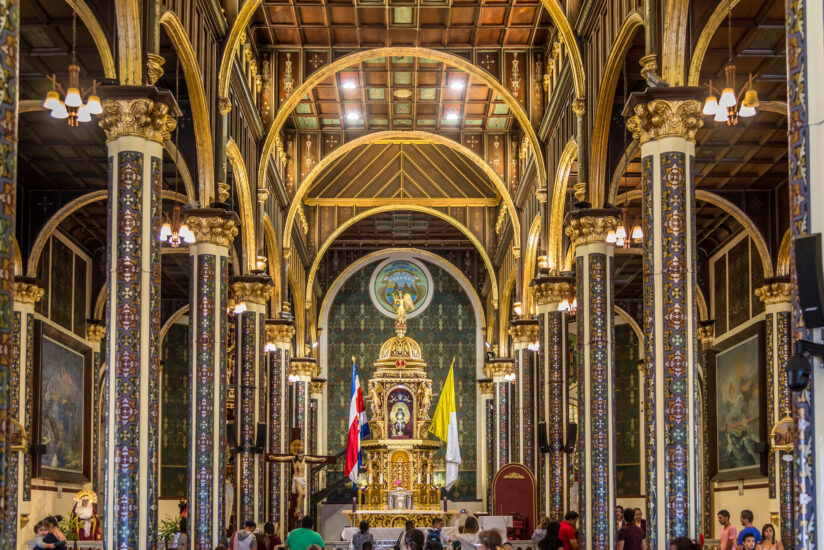 Interior de la Basílica. Foto por Depositphotos.