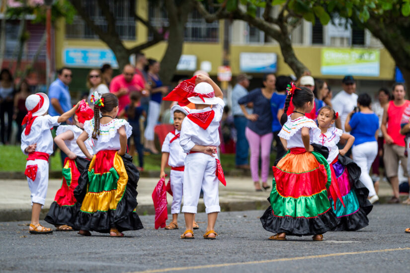 Fiestas en Tilarán. Foto por Depositphotos.