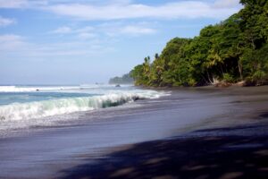 Playa Negra en Costa Rica. Foto por Depositphotos,